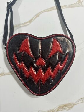 Heart Crossbody Bag with Red Glitter Face - Pumpkin Kult - Love pain & stitches